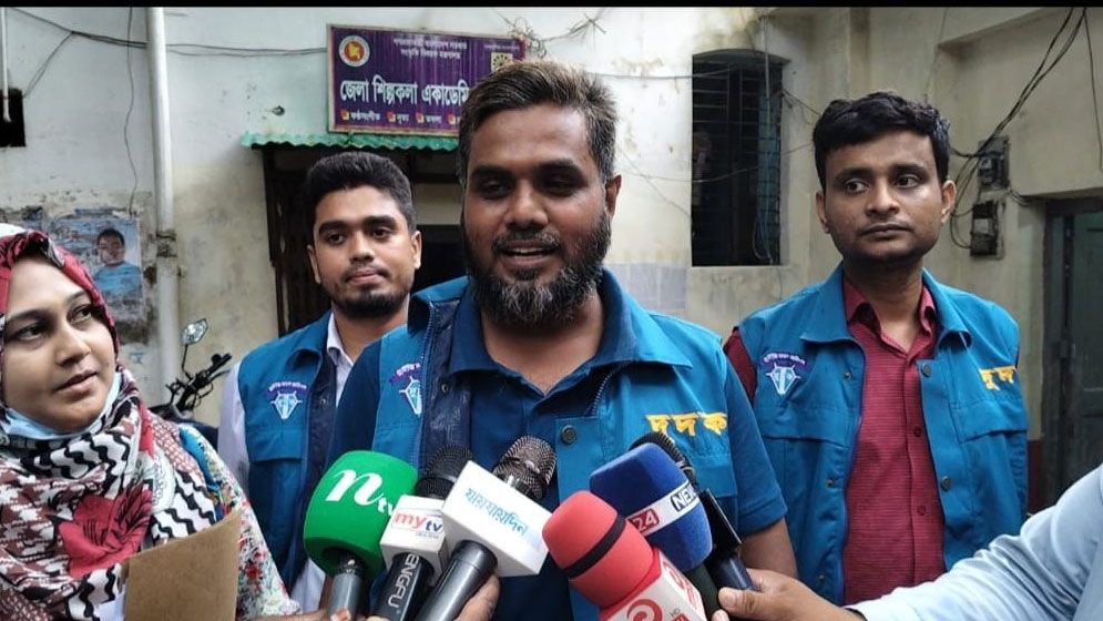 নাম না থাকলেও পাশ, শূন্য পেলেও লাইসেন্স!